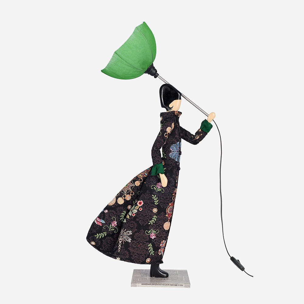Medea little girl table lamp - product image.