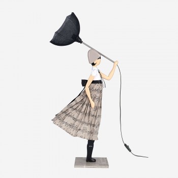 Nota little girl table lamp - product image.