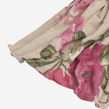 Ortanse little girl table lamp - skirt close-up. Ortanse little girl table lamp - skirt close-up.